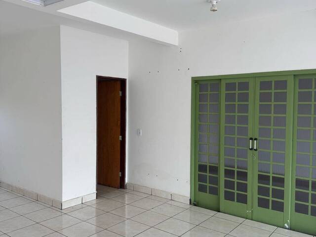 Sala para Locação em Antônio João - 4